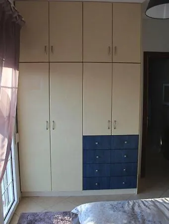 In The Shadow Of Meteora Lägenhet